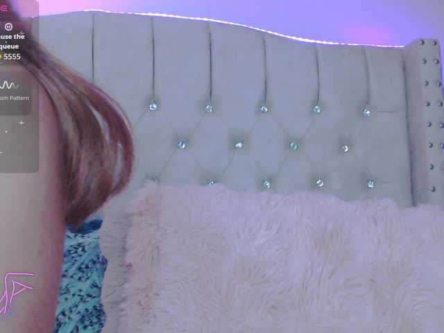 EmilyMerbu live cam on BongaCams
