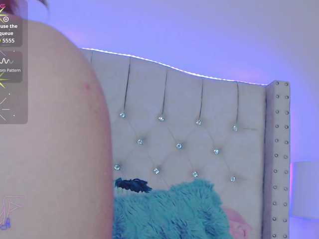 EmilyMerbu live cam on BongaCams