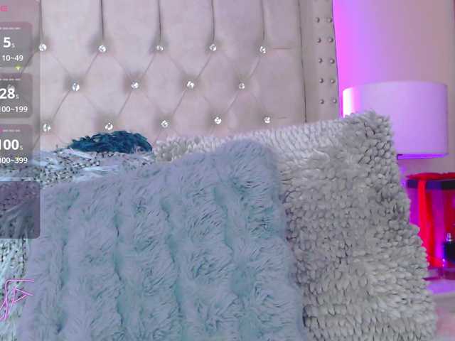 EmilyMerbu live cam