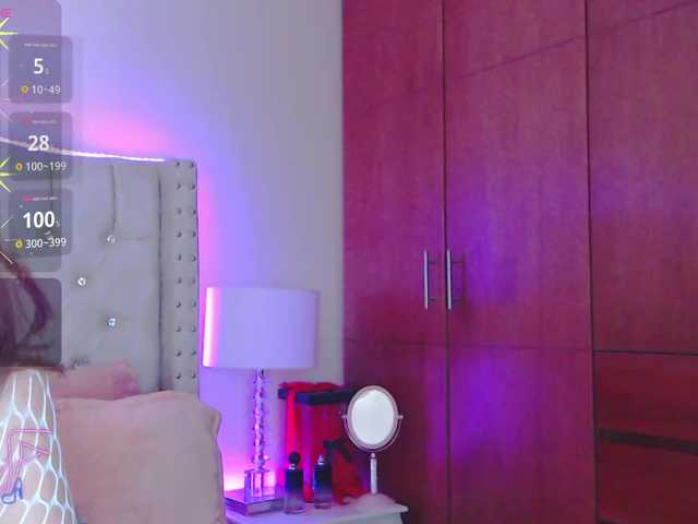 EmilyMerbu live cam on BongaCams