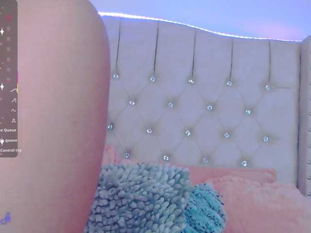 EmilyMerbu live cam on BongaCams
