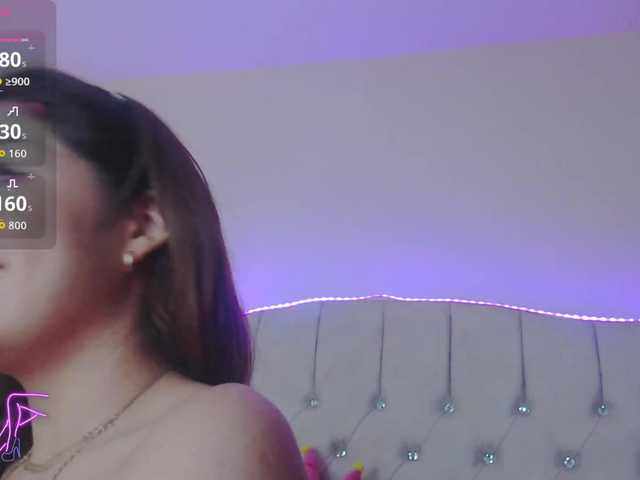 EmilyMerbu live cam on BongaCams