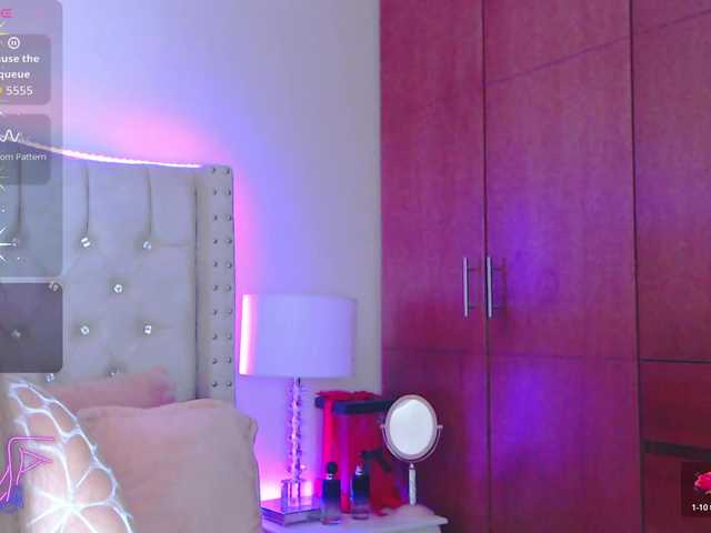 EmilyMerbu live cam on BongaCams