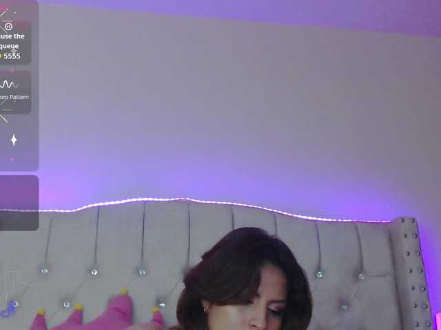 EmilyMerbu live cam on BongaCams