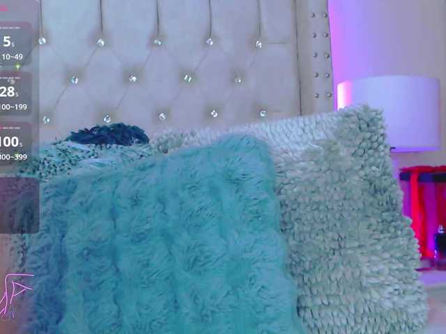 EmilyMerbu live cam