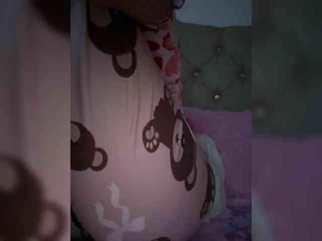 EmilyMerbu webcam