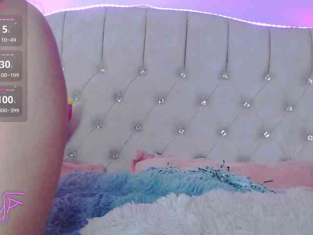 EmilyMerbu webcam