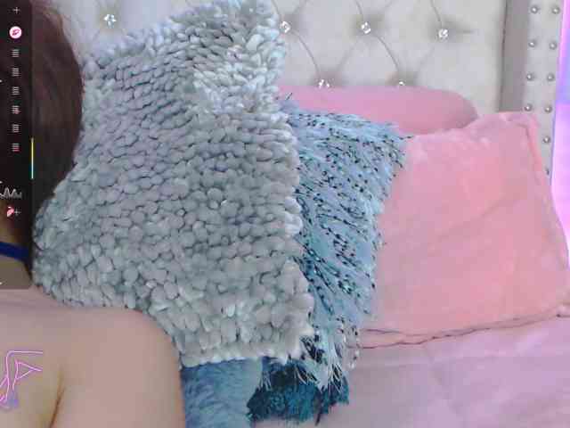 EmilyMerbu webcam