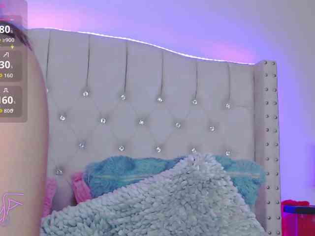 EmilyMerbu webcam