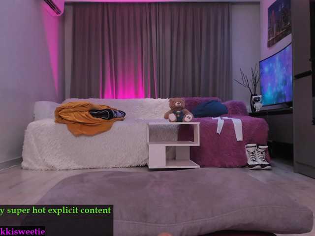 Nikkisweetiex