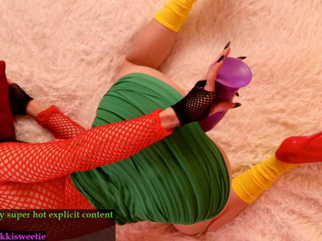 Nikkisweetiex live cam on BongaCams