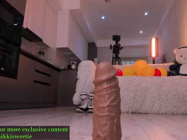 Nikkisweetiex webcam
