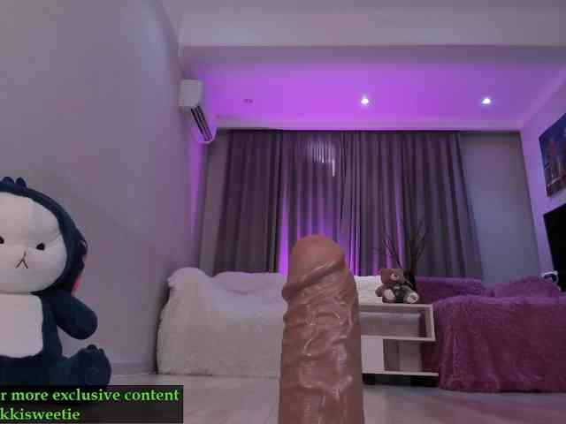 Nikkisweetiex