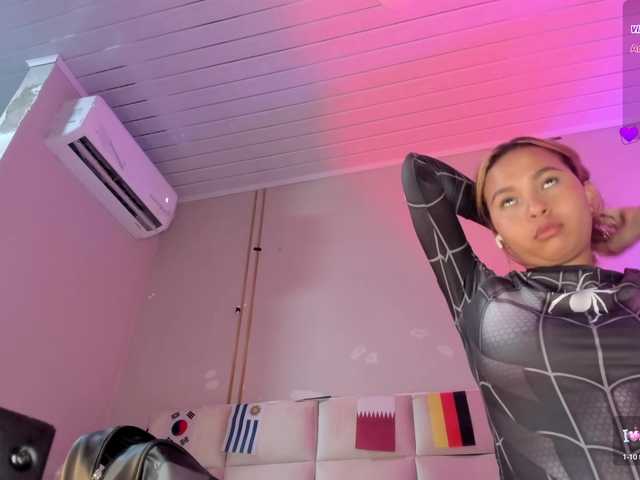 Heicel- live cam on BongaCams