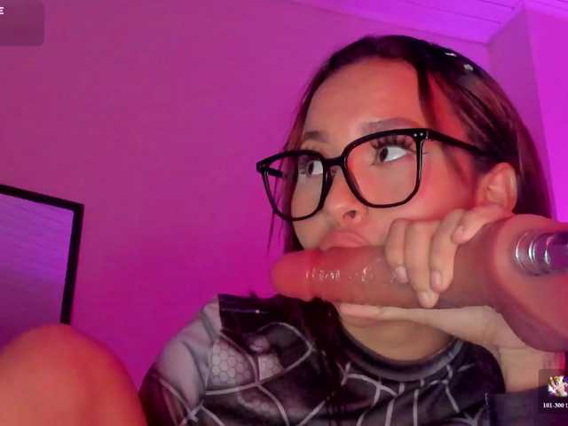 Heicel- live cam on BongaCams