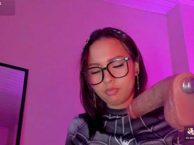 Heicel- live cam on BongaCams