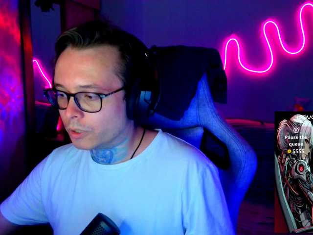 O4kar1k live cam
