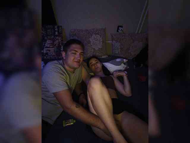 Sweet-Couple- webcam