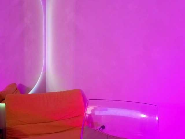 Carolalen live cam preview