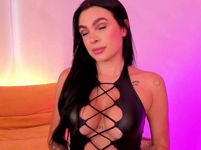 Carolalen live cam on BongaCams