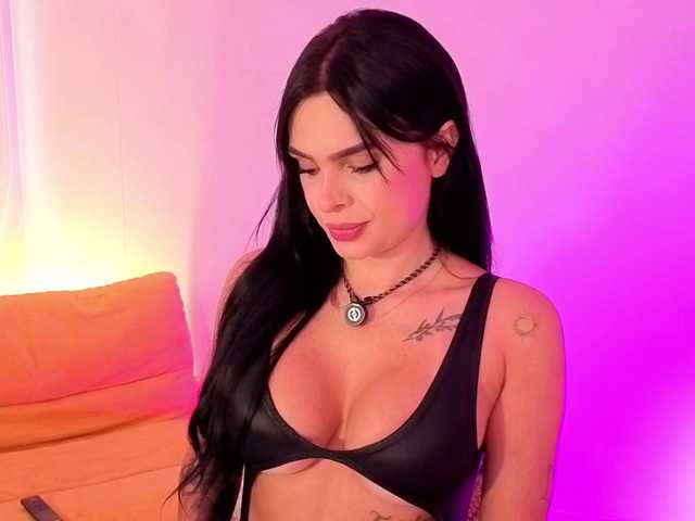 Carolalen live cam on BongaCams