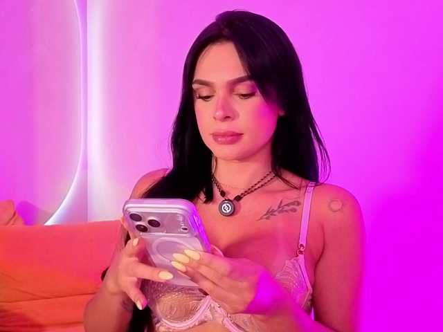 Carolalen live cam on BongaCams