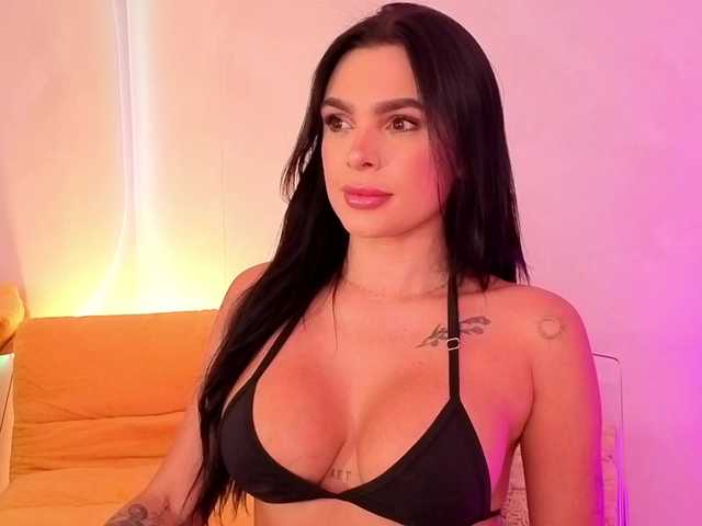 Carolalen live webcam show