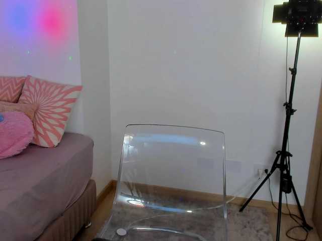 Carolalen's BongaCams show and profile