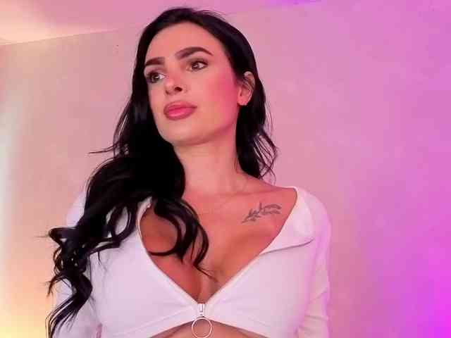 Carolalen Live Webcam on BongaCams