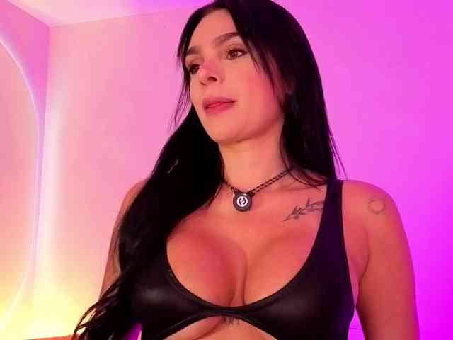 Modelo: Carolalen
