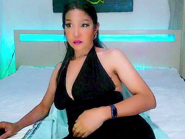 MistressKat01 — live trans cam