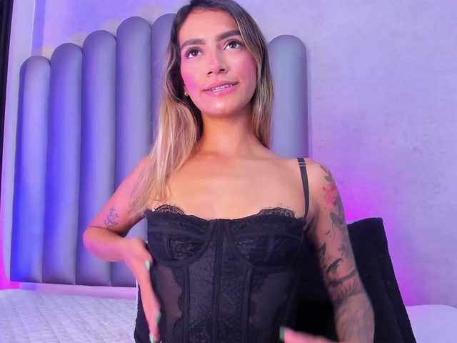 Felicity111 live cam on BongaCams