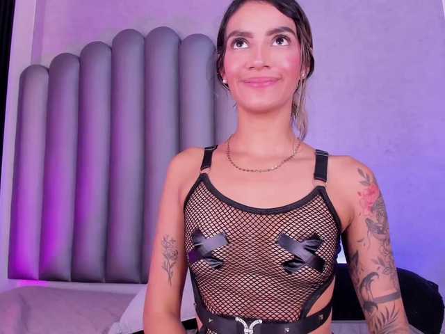Felicity111 live cam on BongaCams