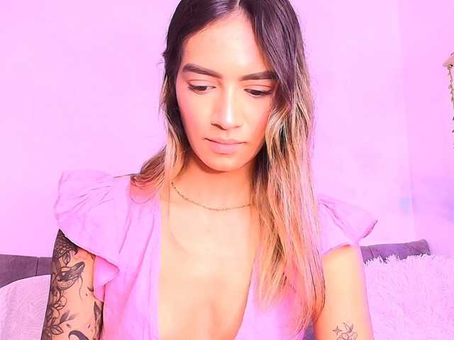 Felicity111 live cam on BongaCams