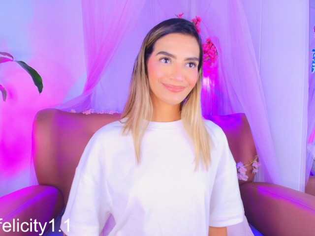 Felicity111 live cam on BongaCams