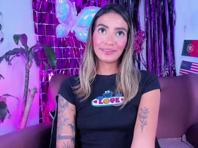 Felicity111 live cam on BongaCams