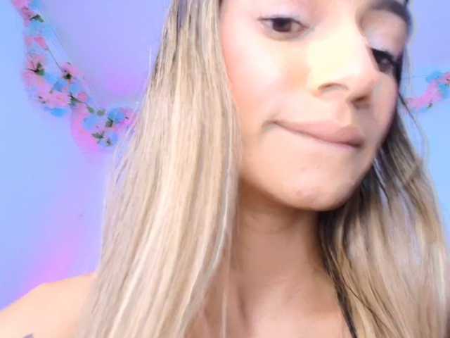 Felicity111 live cam on BongaCams