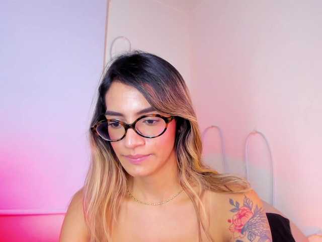 Felicity111 live cam on BongaCams