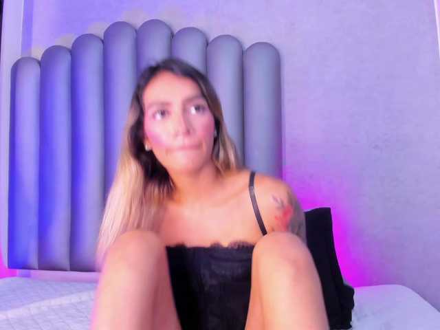 Felicity111 cam en directo en BongaCams