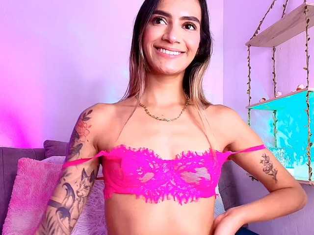 Felicity111 live cam on BongaCams