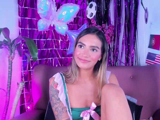 Felicity111 live cam on BongaCams