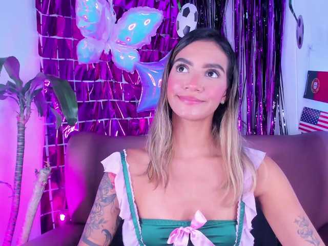 Felicity111 live cam on BongaCams