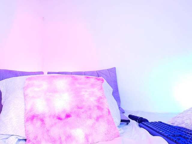 Felicity111 live cam on BongaCams