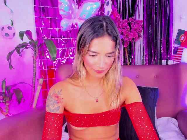 Felicity111 webcam