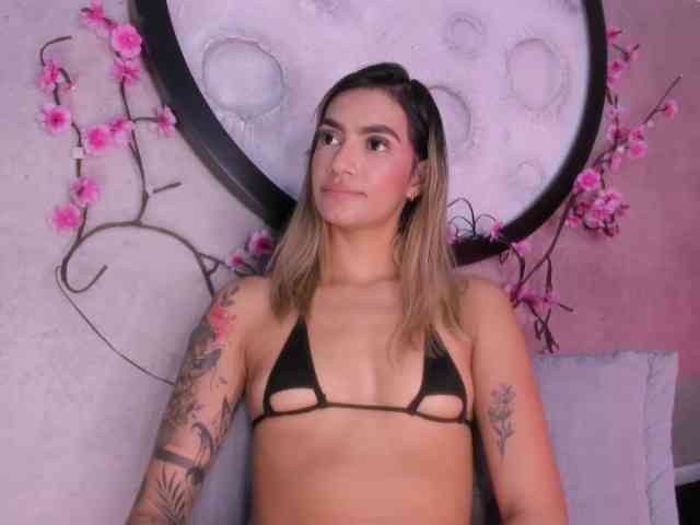 Felicity111 webcam