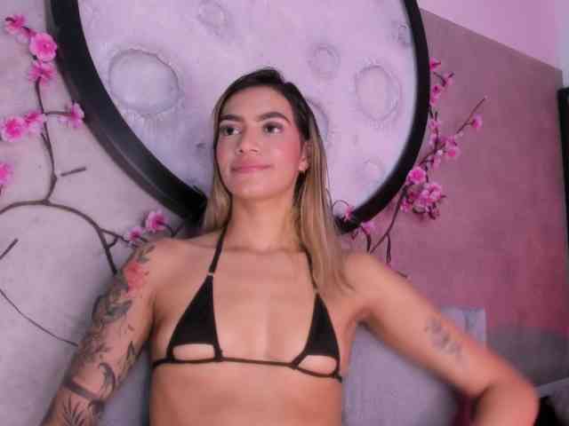 Felicity111 webcam