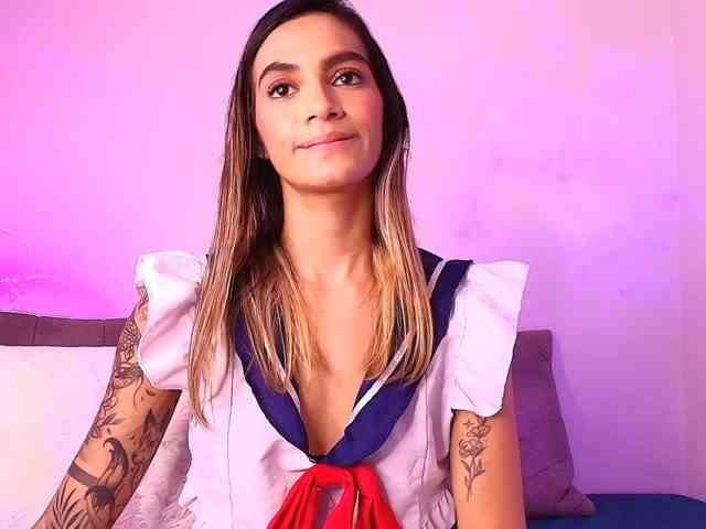 Modelo: Felicity111