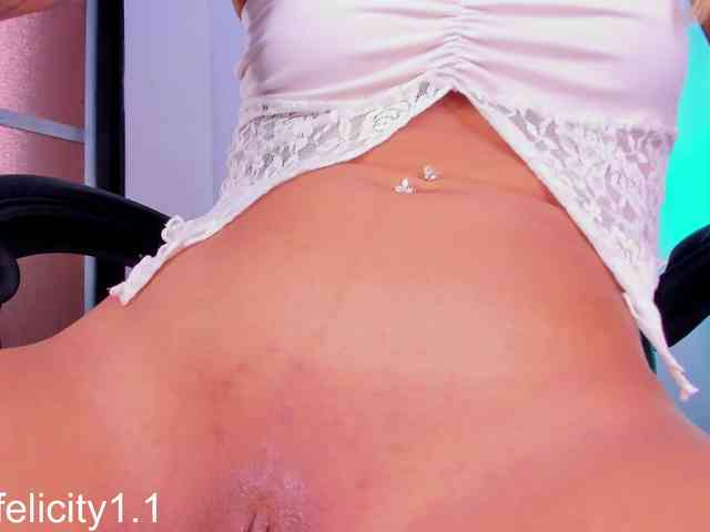 Felicity111 webcam
