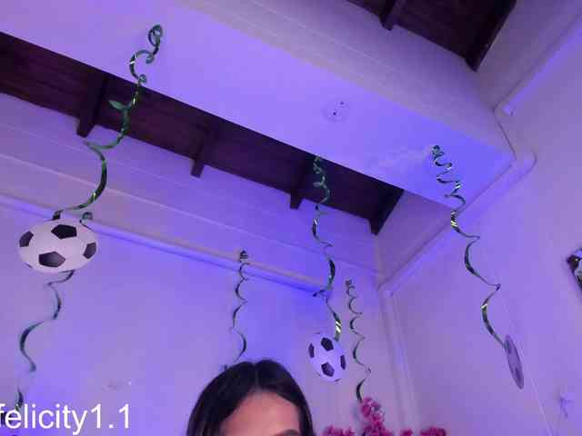 Felicity111 webcam