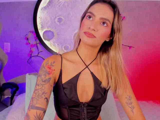 Felicity111 webcam